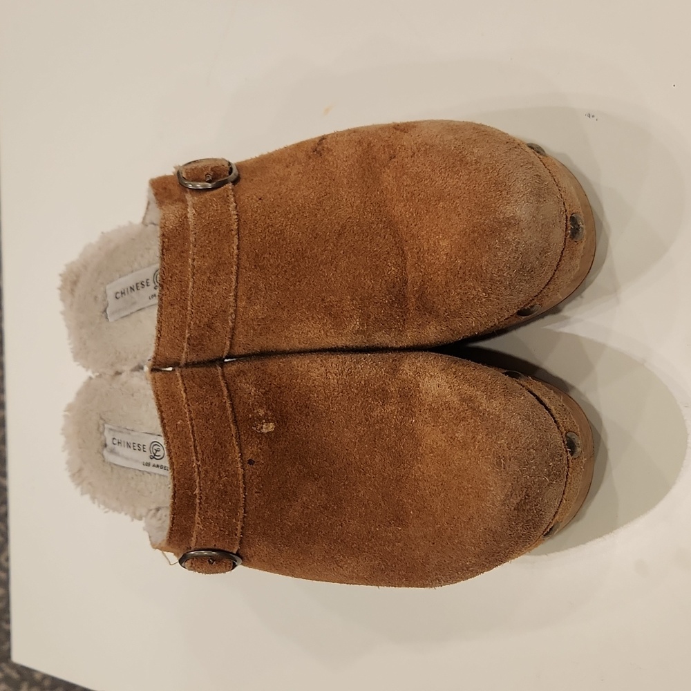 Chinese laundry CLOGS